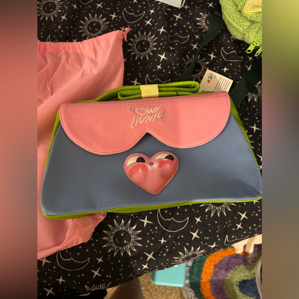 Rare Liunic purse new